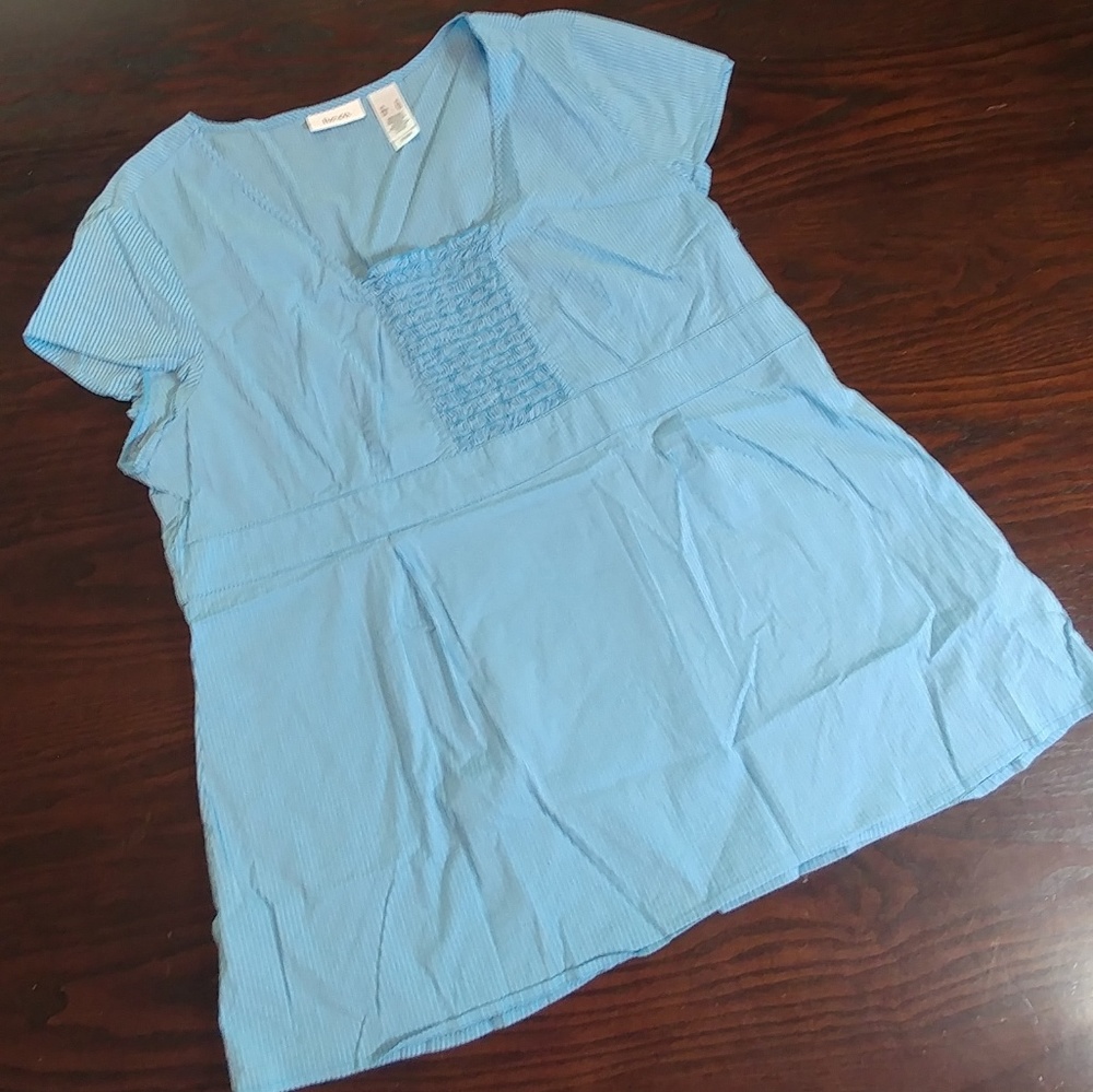 Liz&Co. blue short sleeve blouse